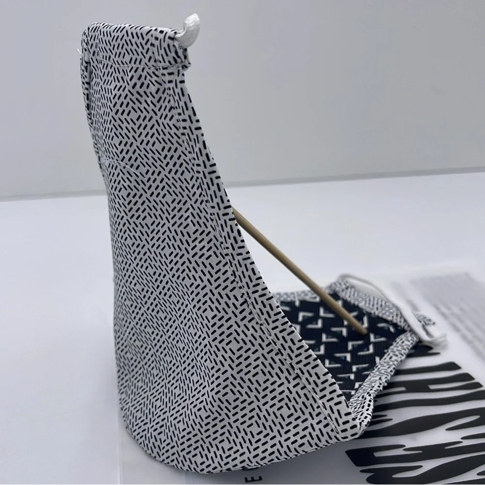Stylish Black and White Women's Shoes TED BAKER LONDON Reversible Reusable NWT